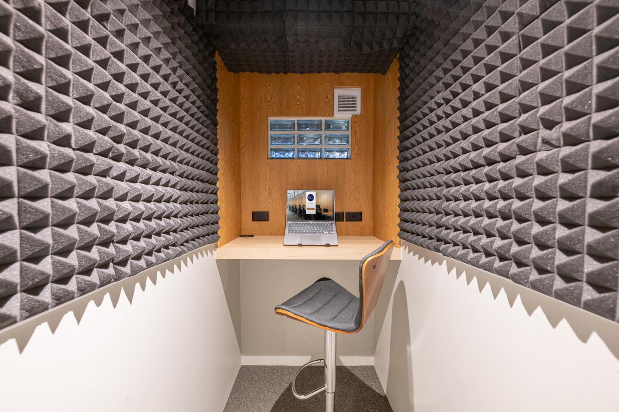 Alt Pingriver Coworking & Coliving Space Chiang Mai Esterno foto